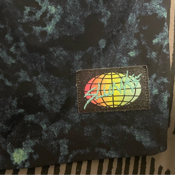 Slunks - Picture 3 of 4